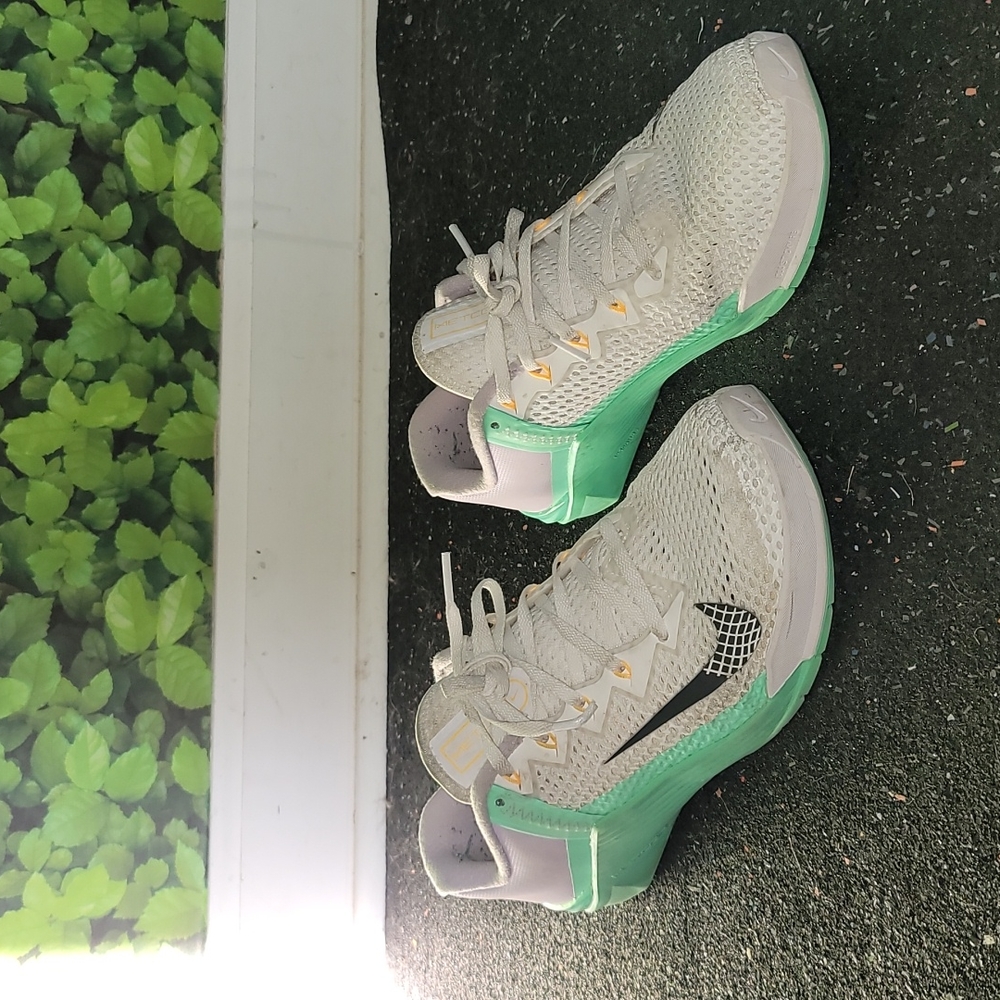 Nike Metcon 6 White size 9.5W 8M